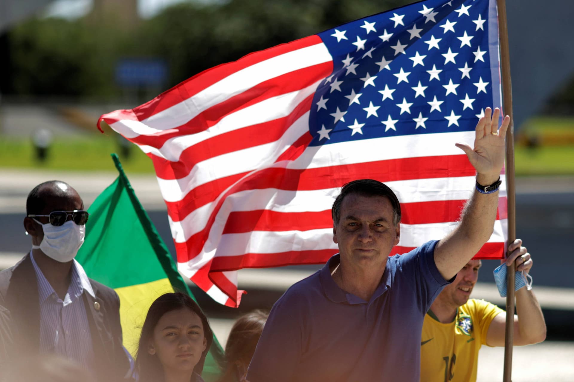 História de Bolsonaro vira filme nos EUA e ex-presidente será retratado como herói, diz site