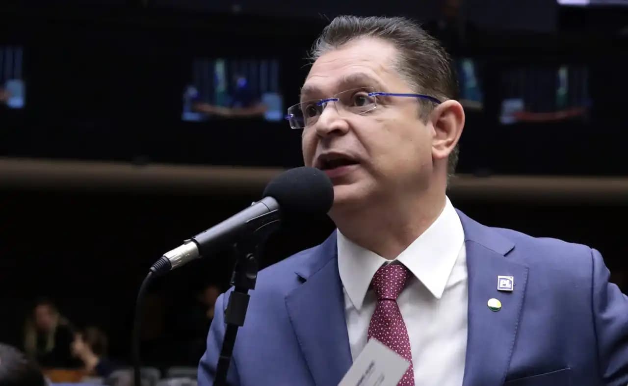 Sóstenes Cavalcante assume responsabilidade por protesto na Câmara: “Se Hugo for punir alguém, que seja eu”