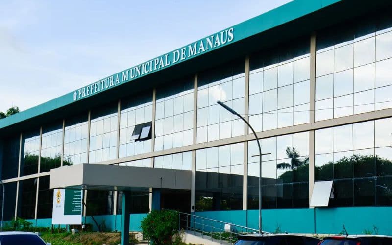 Prefeitura de Manaus nega aplicação de dinheiro público no Banco Master