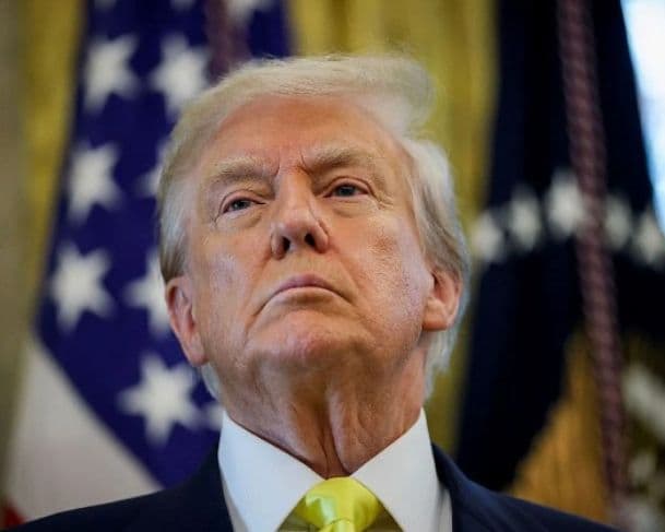 Trump rompe com aliada de seu núcleo duro após críticas sobre caso Epstein