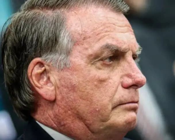 Moraes autoriza enteada de Bolsonaro a visitá-lo no hospital