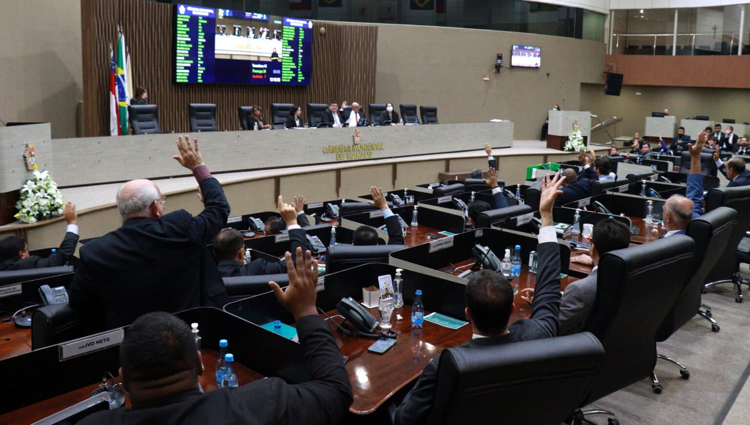 Base e oposição já iniciam ano legislativo com falas acaloradas na Câmara de Manaus