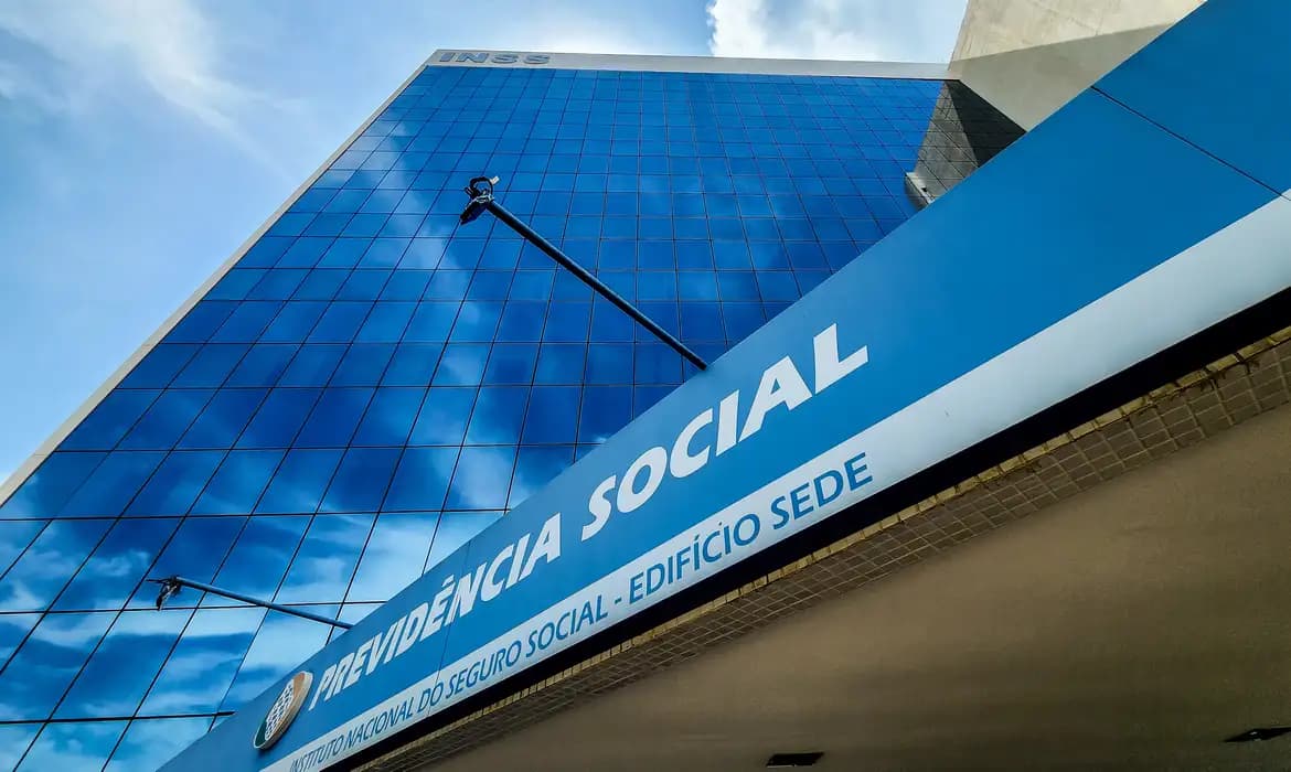 INSS começa a pagar benefícios de julho nesta segunda-feira (27)