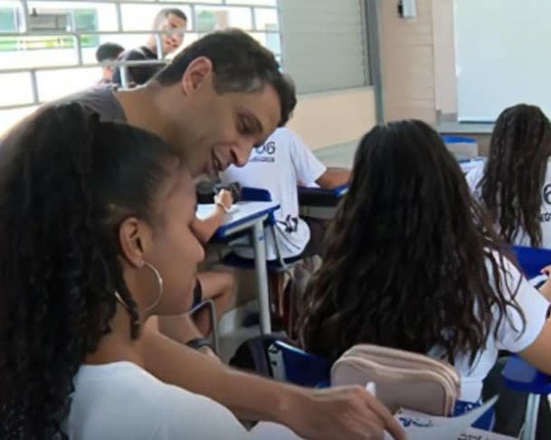 Professores da educação básica terão piso reajustado por nova regra