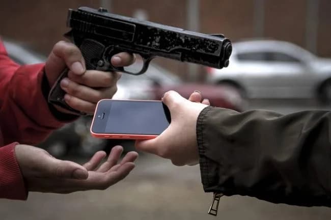Furto de celular pode render até 8 anos de prisão com novo projeto no Senado