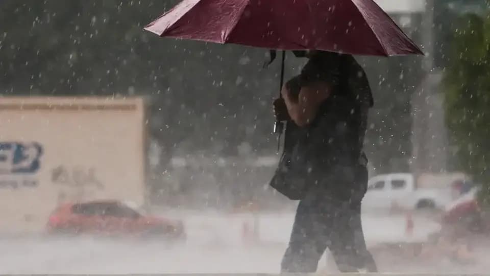 Defesa Civil alerta para pancada de chuva e ventos fortes em Manaus