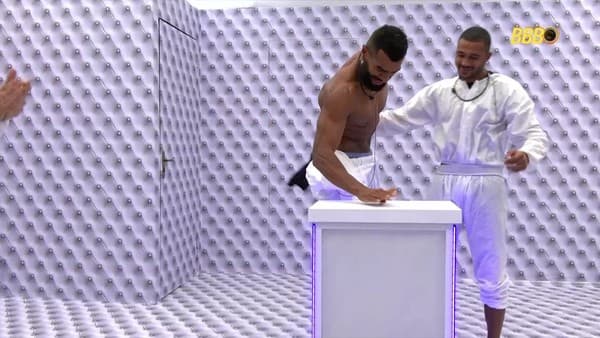 BBB26: Ricardo desiste do Quarto Branco depois de 100 horas confinado