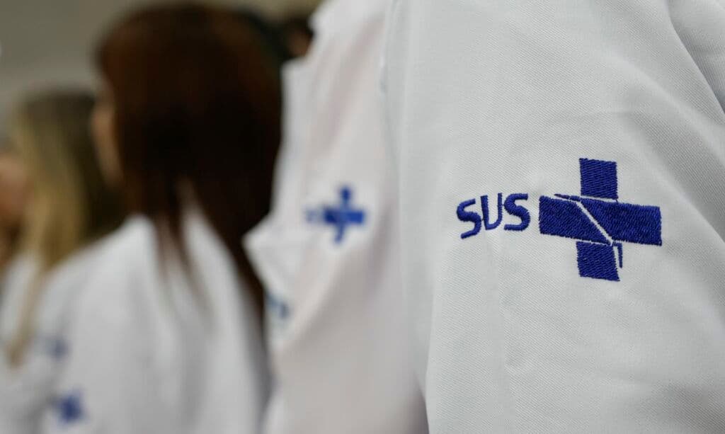 Exames contra câncer de intestino disparam no SUS e acendem alerta