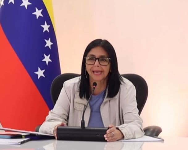 Delcy Rodríguez faz agradecimento público ao presidente Lula pelo apoio dado à Venezuela
