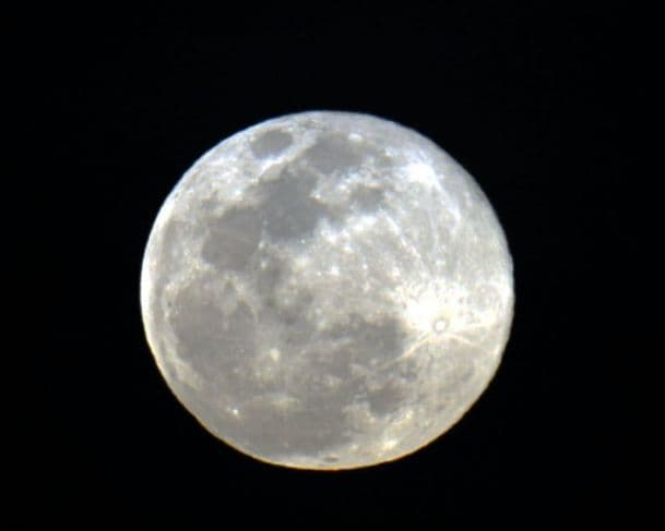 Primeira superlua de 2026 acontece neste sábado (3/1)