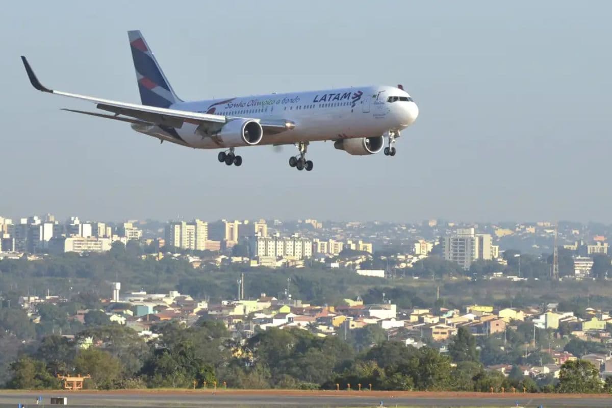 Greve geral na Argentina cancela voos e afeta passageiros no Brasil