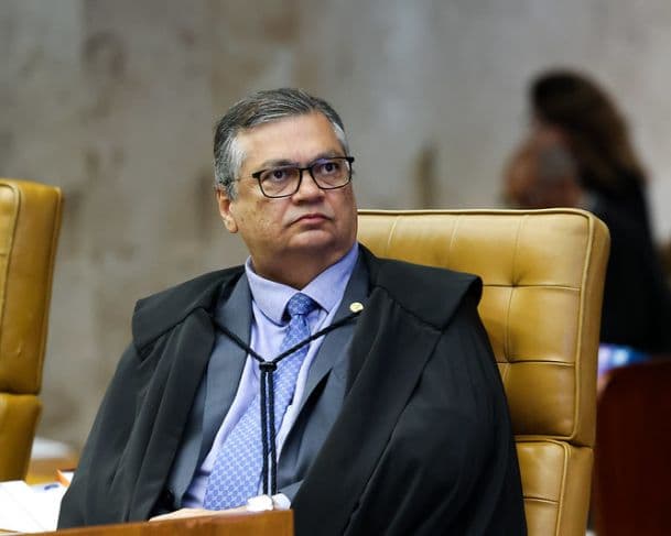 STF: Dino diverge de relator e vota por juntar processos de Moraes e Mendonça