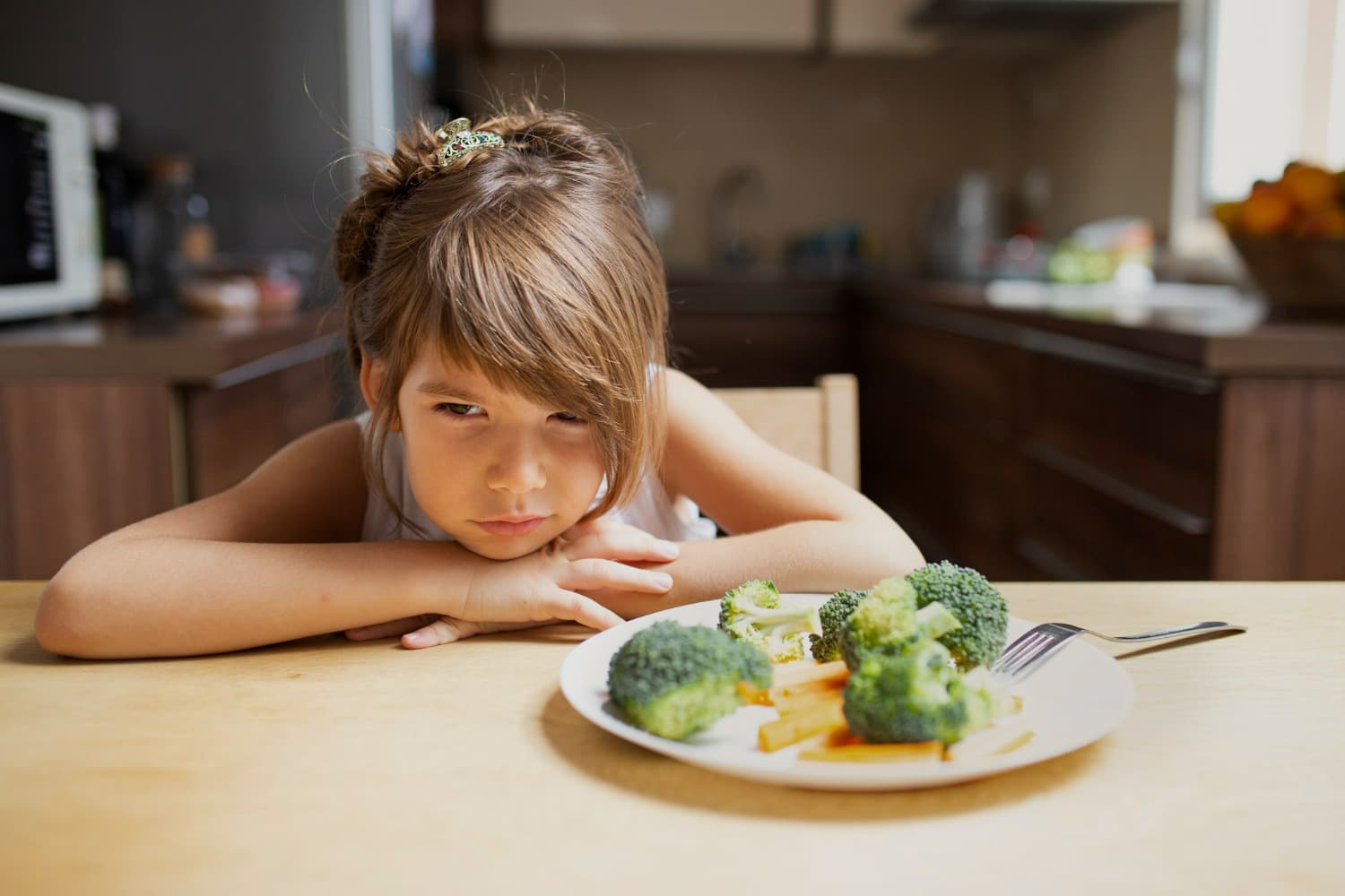 Comida de mulher: existe uma razão biológica ou é construção social da vida moderna?