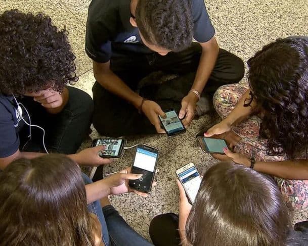ECA Digital entra em vigor com restrições a redes sociais e jogos online