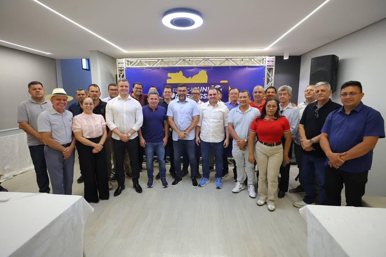 Wilson Lima destaca união política em encontro com prefeitos e vice-prefeitos no Amazonas