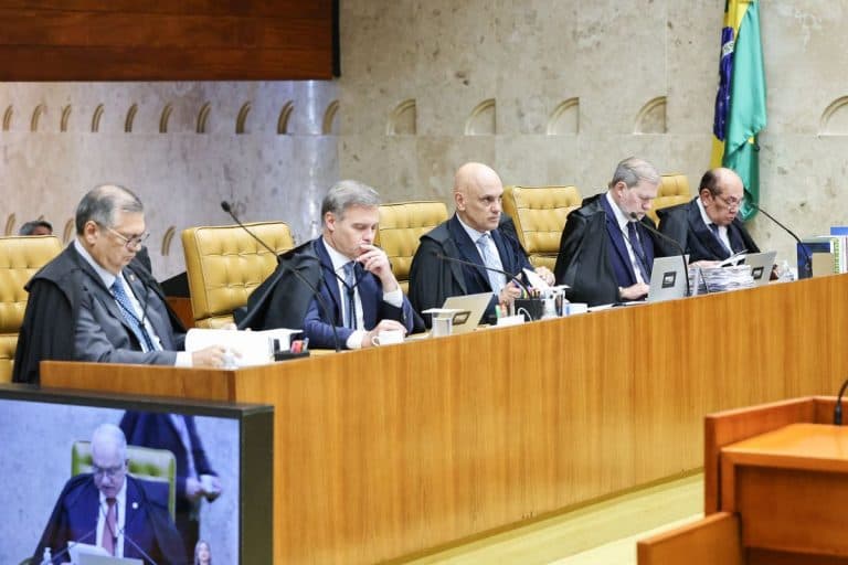 Desconfiança no STF cresce 10 pontos em meio à crise, aponta Quaest