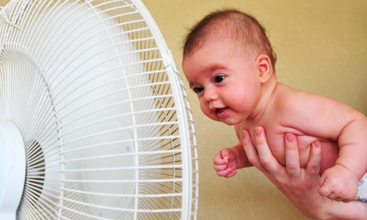 Saiba como identificar se o bebê está com frio ou calor
