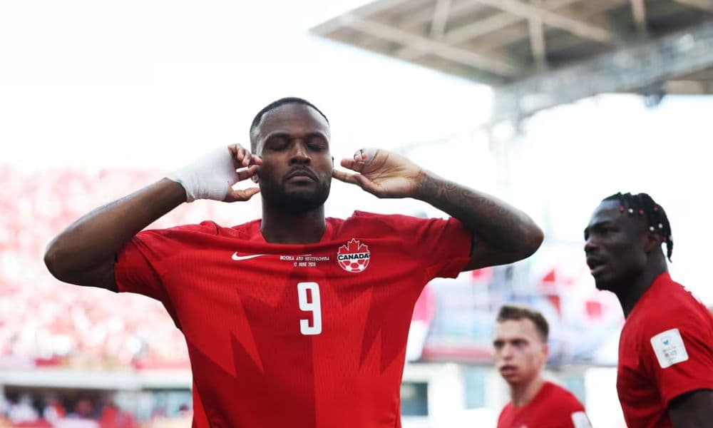 Canadá busca empate com Bósnia e conquista primeiro ponto da história em Copas