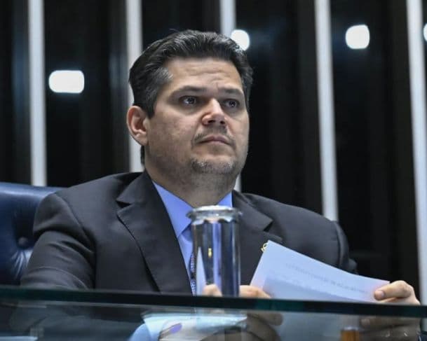 Sem consenso, fim da escala 6×1 segue travada no Senado