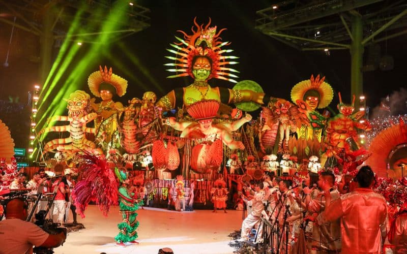 Como o Festival de Parintins ajuda construir a identidade indígena amazônica