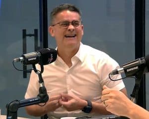 David Almeida cita resultados na educação e saúde e diz que gestão contradiz índices de rejeição