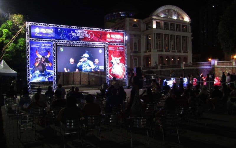 Parintins é o destino, mas Manaus também tem programação especial neste fim de semana
