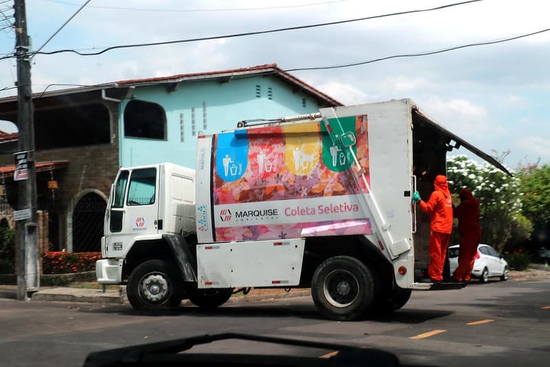 Zé Ricardo propõe coleta seletiva semanal em Manaus