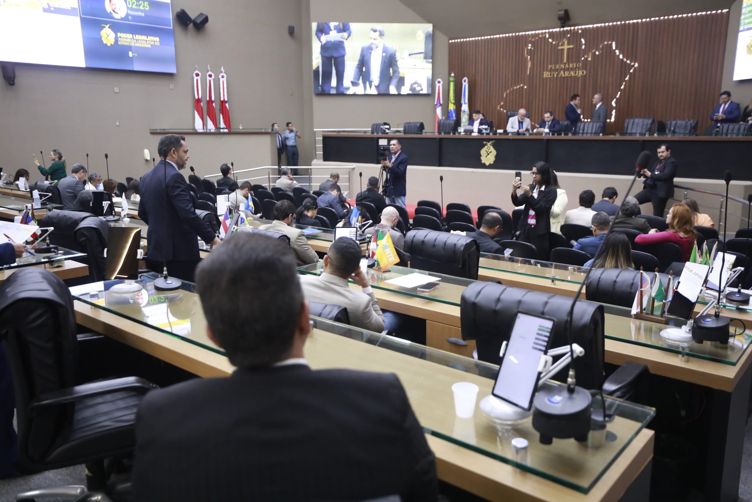MP pressiona Aleam a instalar ponto eletrônico após denúncias de funcionários fantasmas