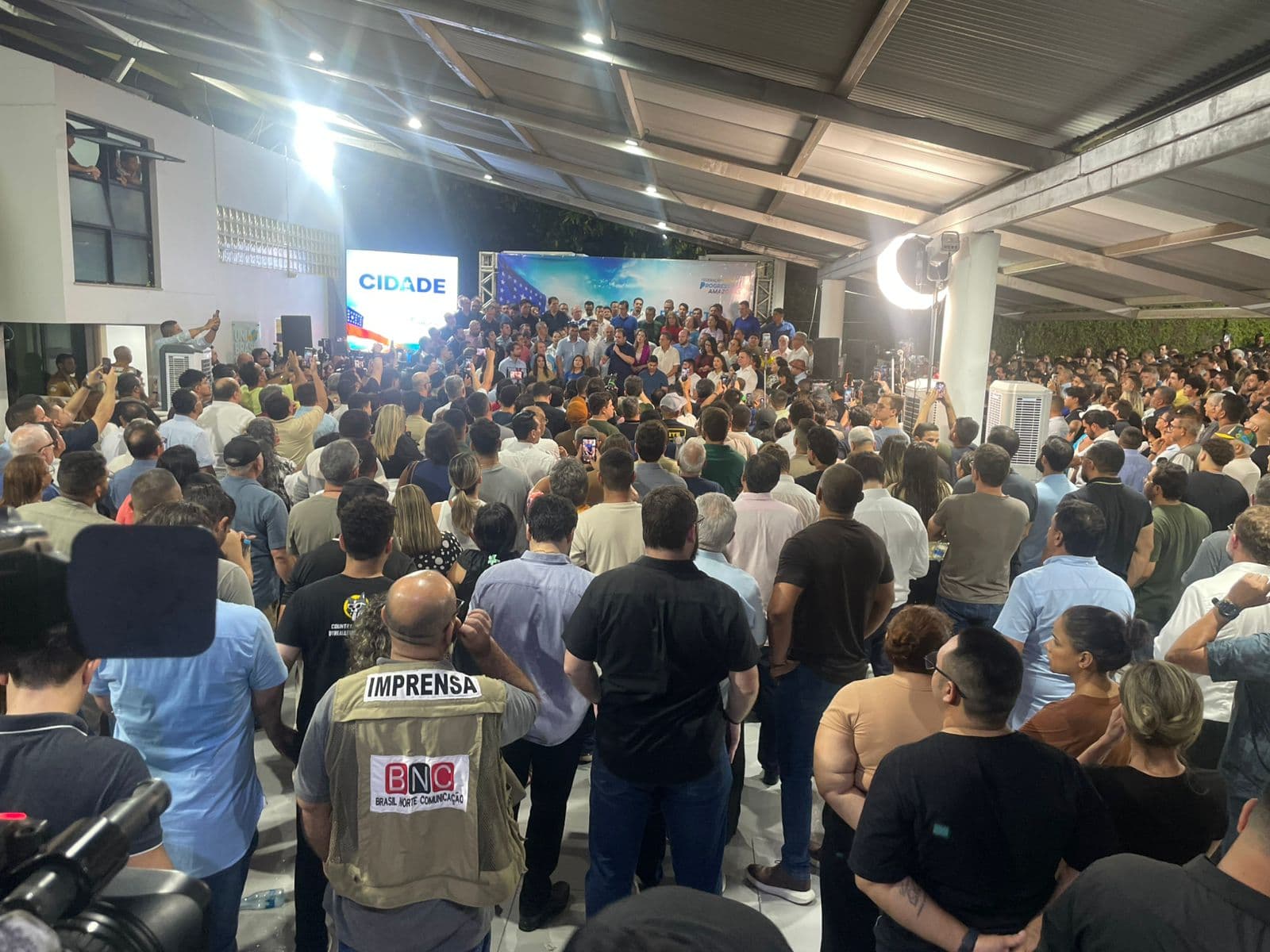Coletiva de Roberto Cidade busca mostrar força política no AM