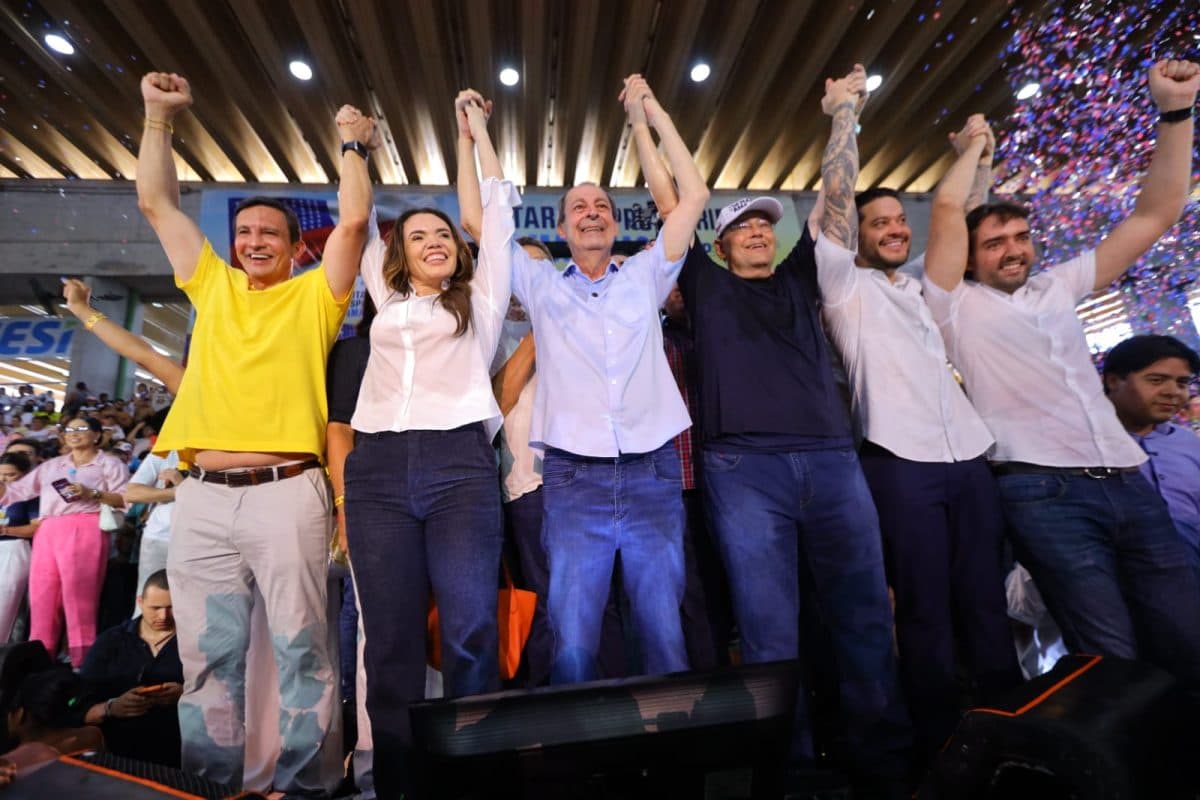 Da política estudantil ao Senado: conheça a trajetória de Omar Aziz