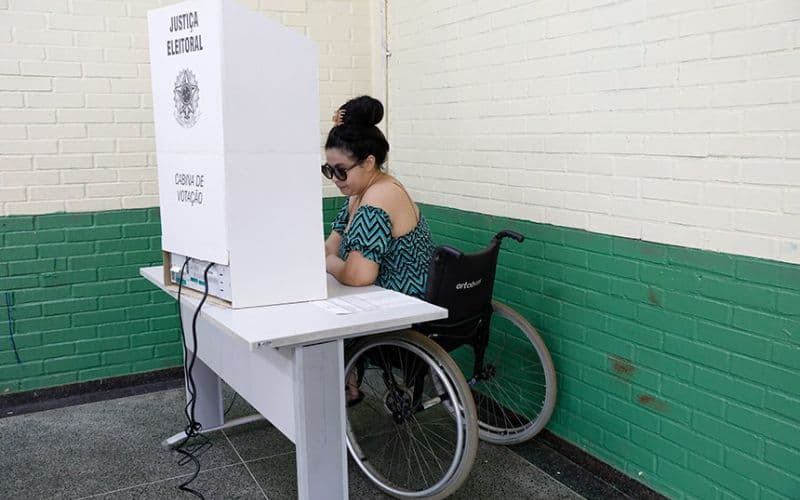 Justiça Eleitoral garantirá transporte gratuito a eleitores com mobilidade reduzida