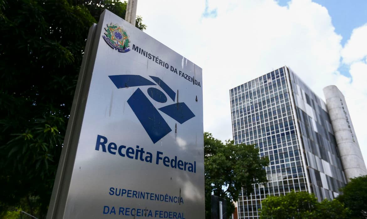 Receita Federal e Banco Central abrem 316 vagas com salários de até R$ 30 mil