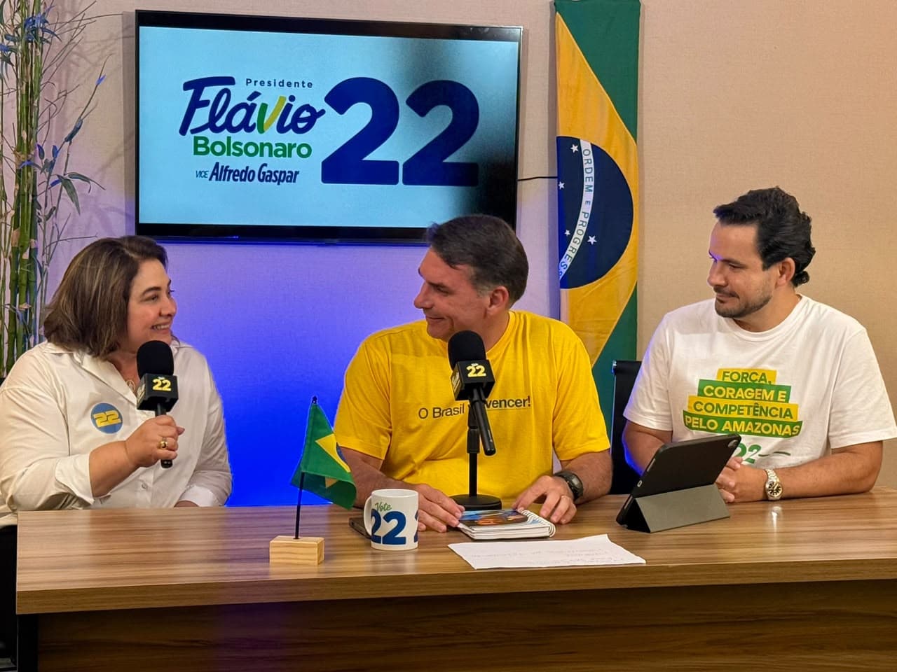 Flávio Bolsonaro promete fortalecer ZFM e ser “garoto-propaganda” do Amazonas