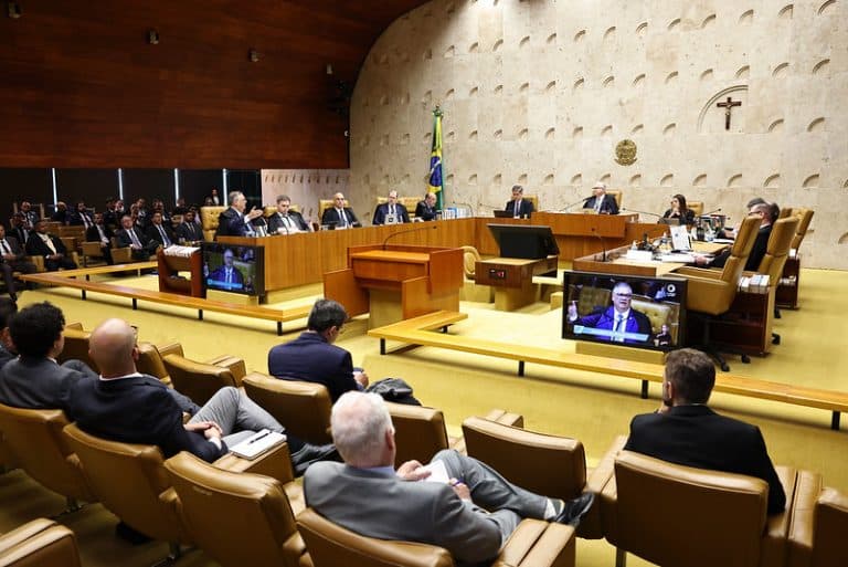 Pedido de vista adia decisão do STF, e caso Moraes-Vorcaro pode voltar em até 90 dias