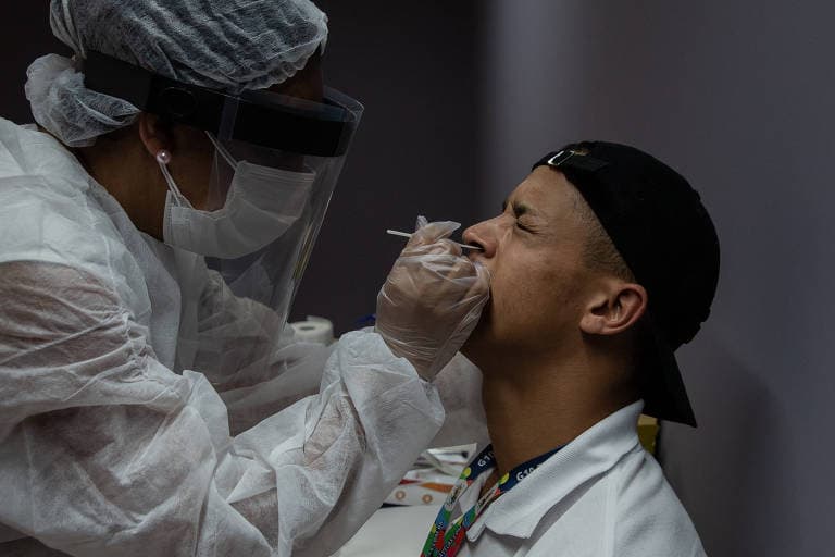 Associação alerta para falta de testes de Covid-19 no Brasil