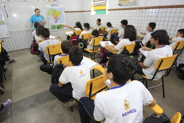 Ministério Público e Semed vão fiscalizar sistema de ventilação em escolas de Manaus