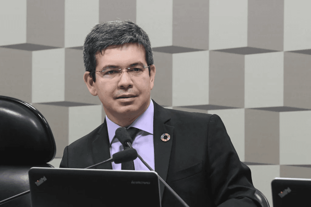 CPI do MEC perde assinaturas, mas senador diz que seguirá em busca de apoio