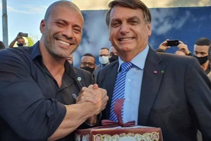 Bolsonaro concede perdão a crimes de Deputado Daniel Silveira, condenado pelo STF