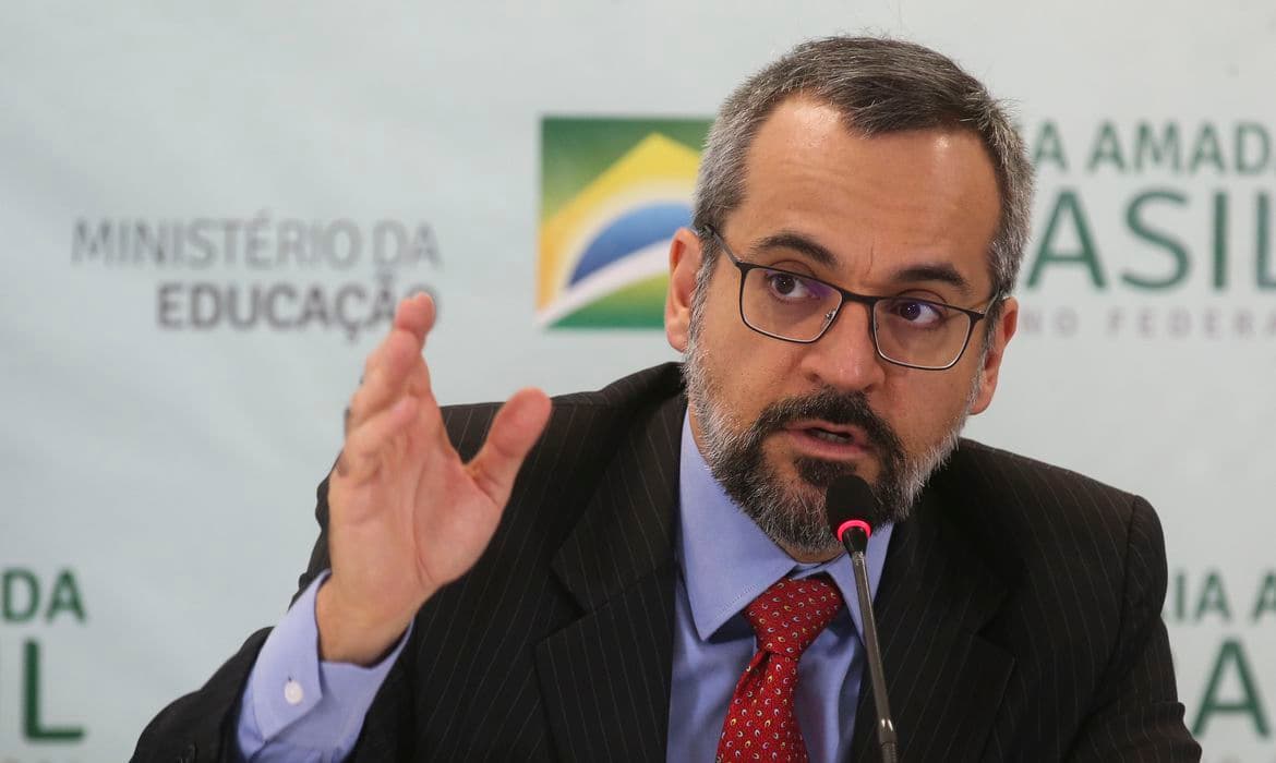 Ex-ministro da Educação nega apoio à reeleição de Lula em áudio