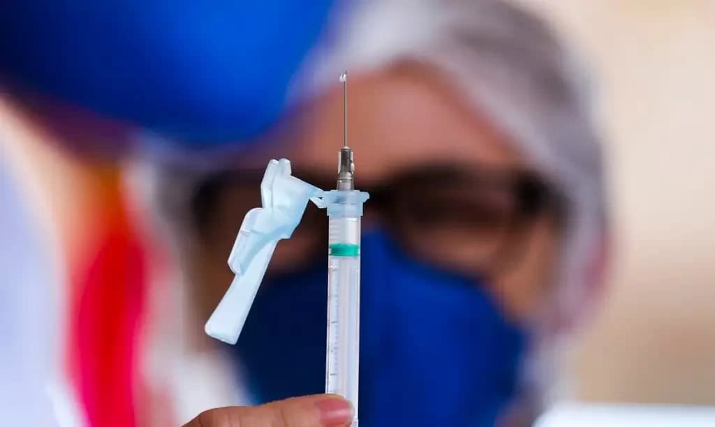 AM alcança 8 milhões de doses aplicadas contra Covid