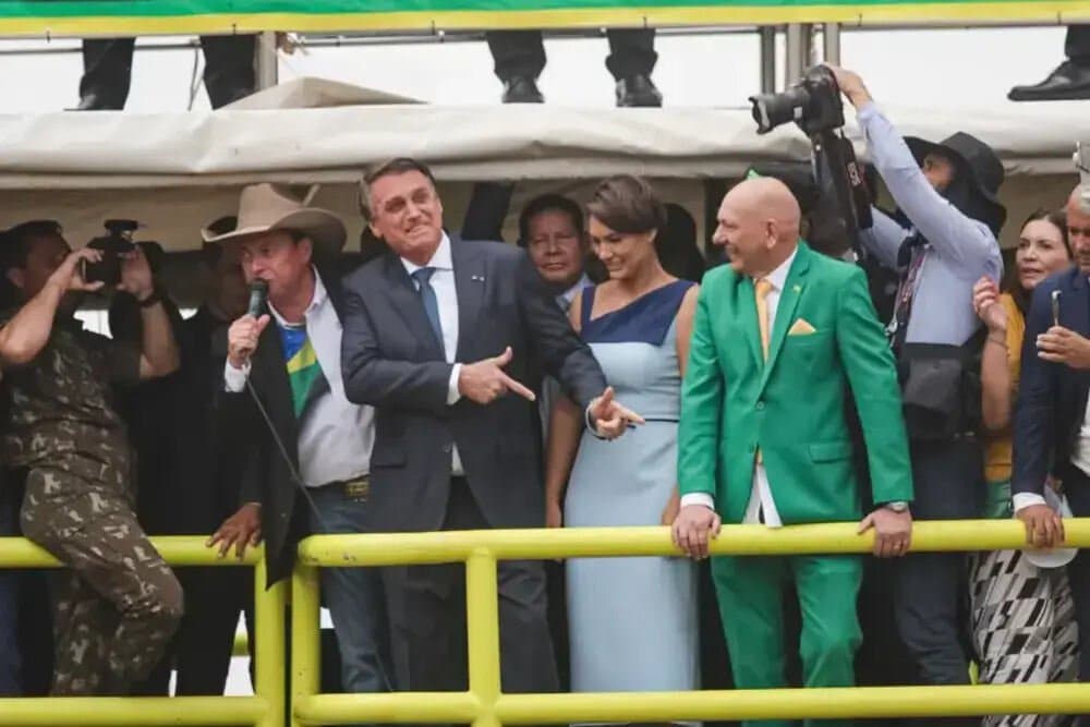 TSE dá prazo para campanha de Bolsonaro excluir imagens do Bicentenário da Independência