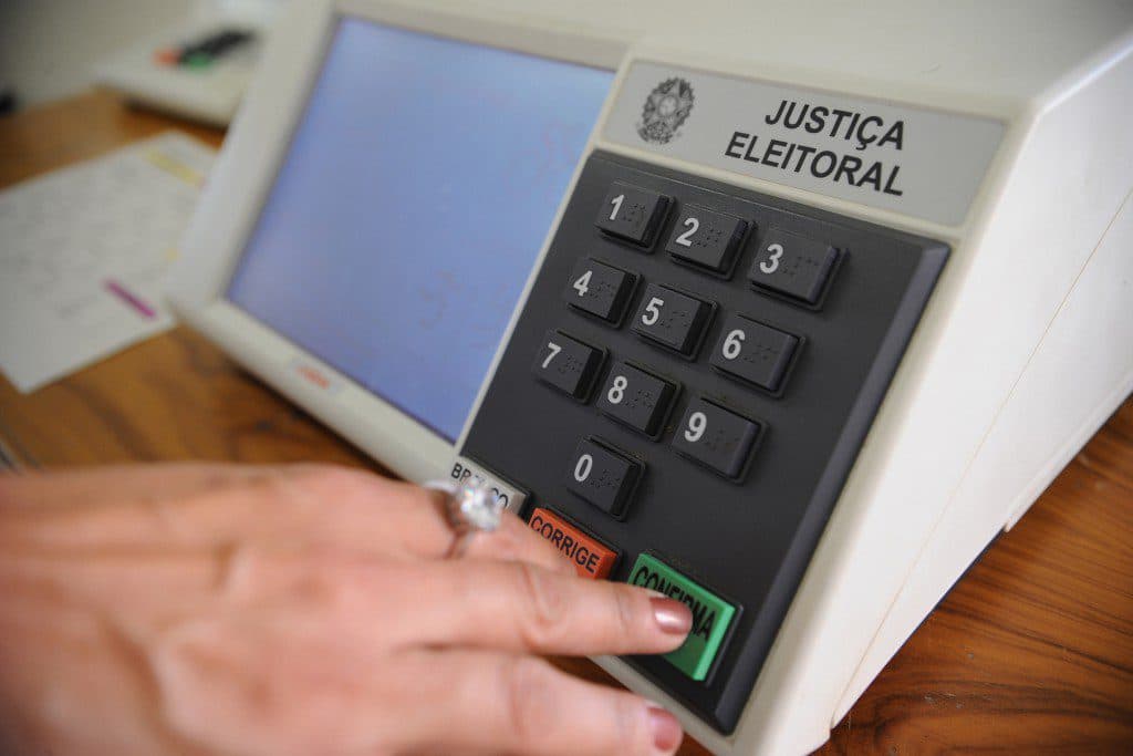 TCU fará teste de integridade em 4.161 urnas eletrônicas
