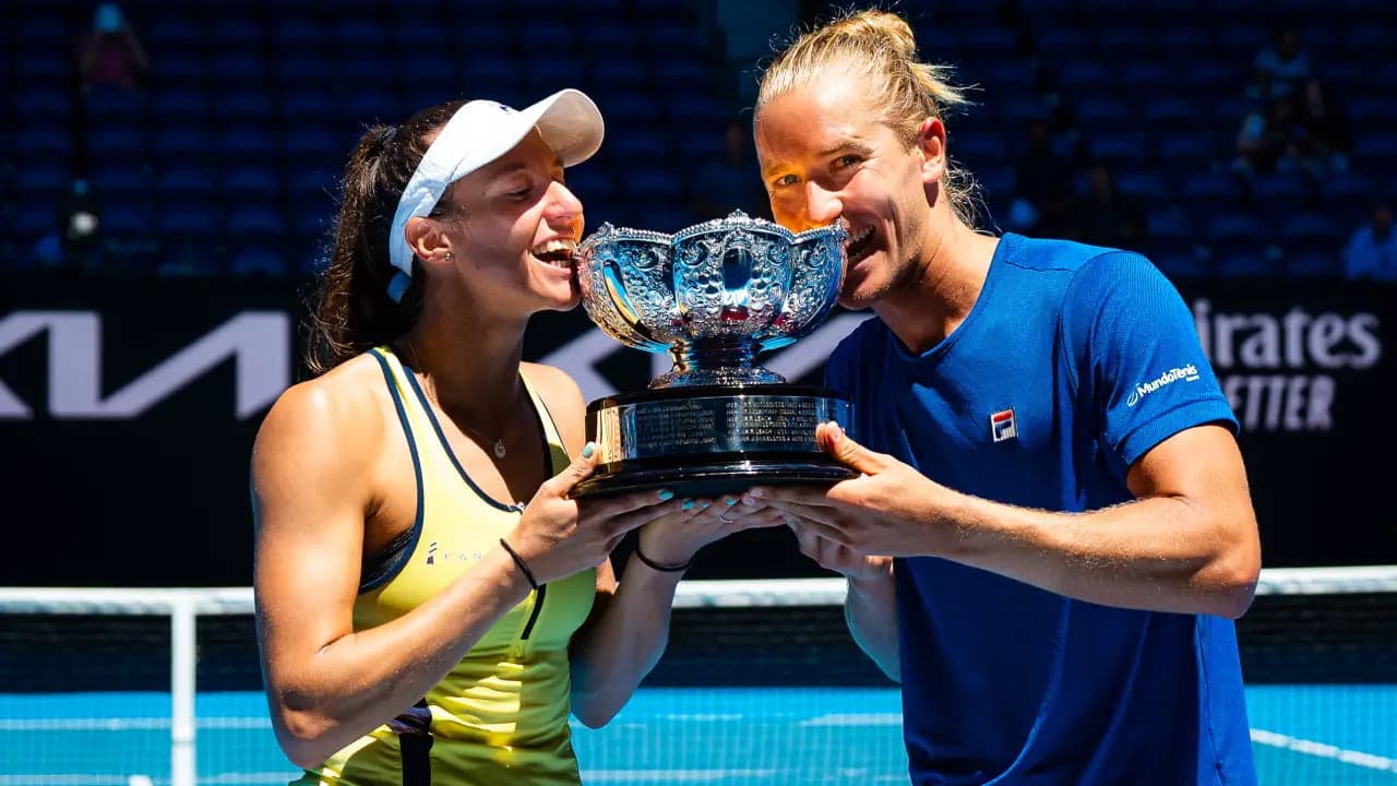 Dupla mista brasileira vence troféu inédito de slam para o Brasil