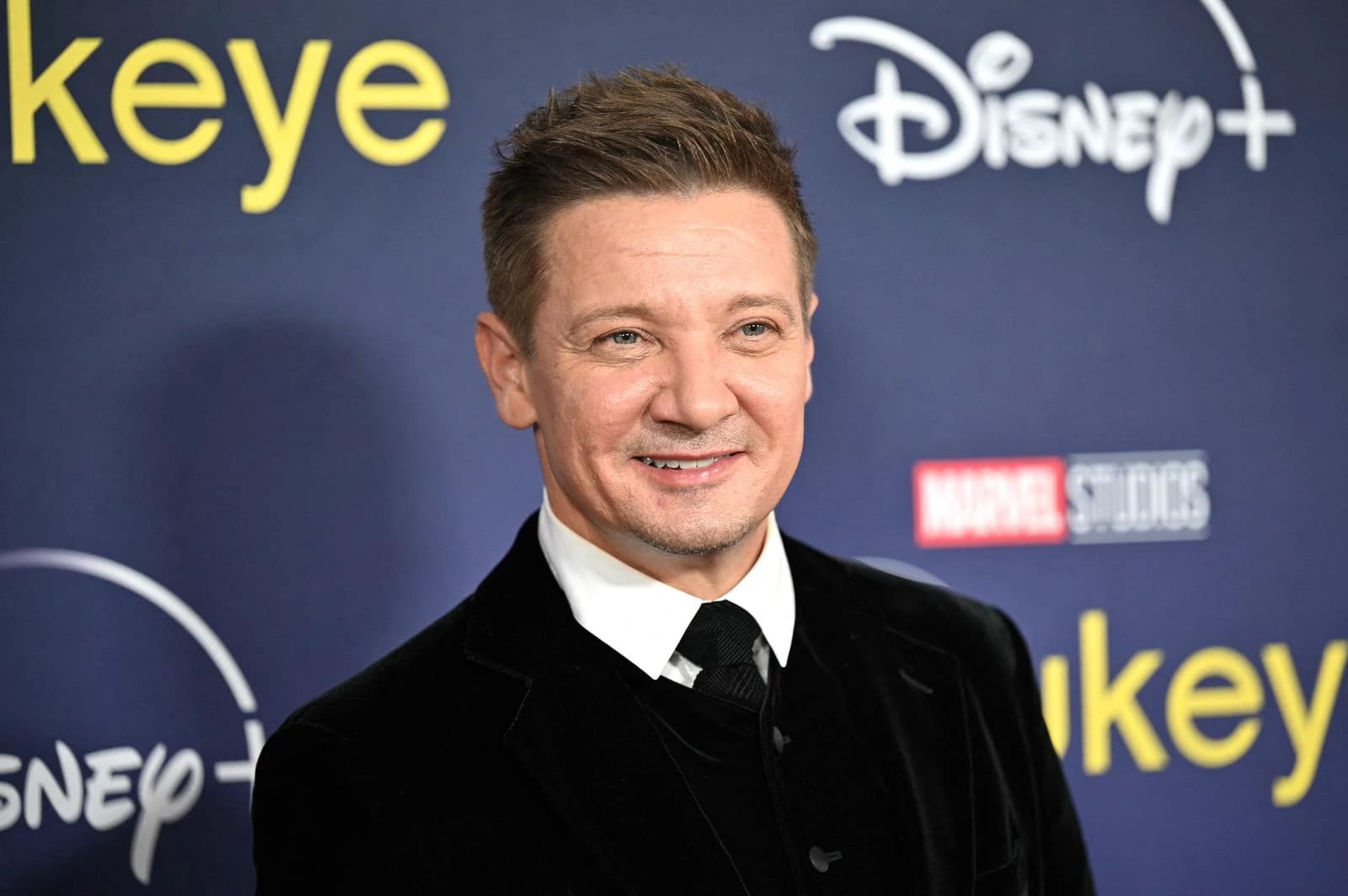 Ator Jeremy Renner, de “Vingadores”, está em estado crítico após acidente