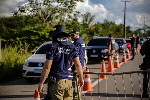 Mais de 180 condutores são autuados durante o feriado prolongado