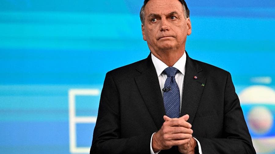 Relatório do TCU aponta que 128 presentes recebidos por Bolsonaro não foram entregues à União