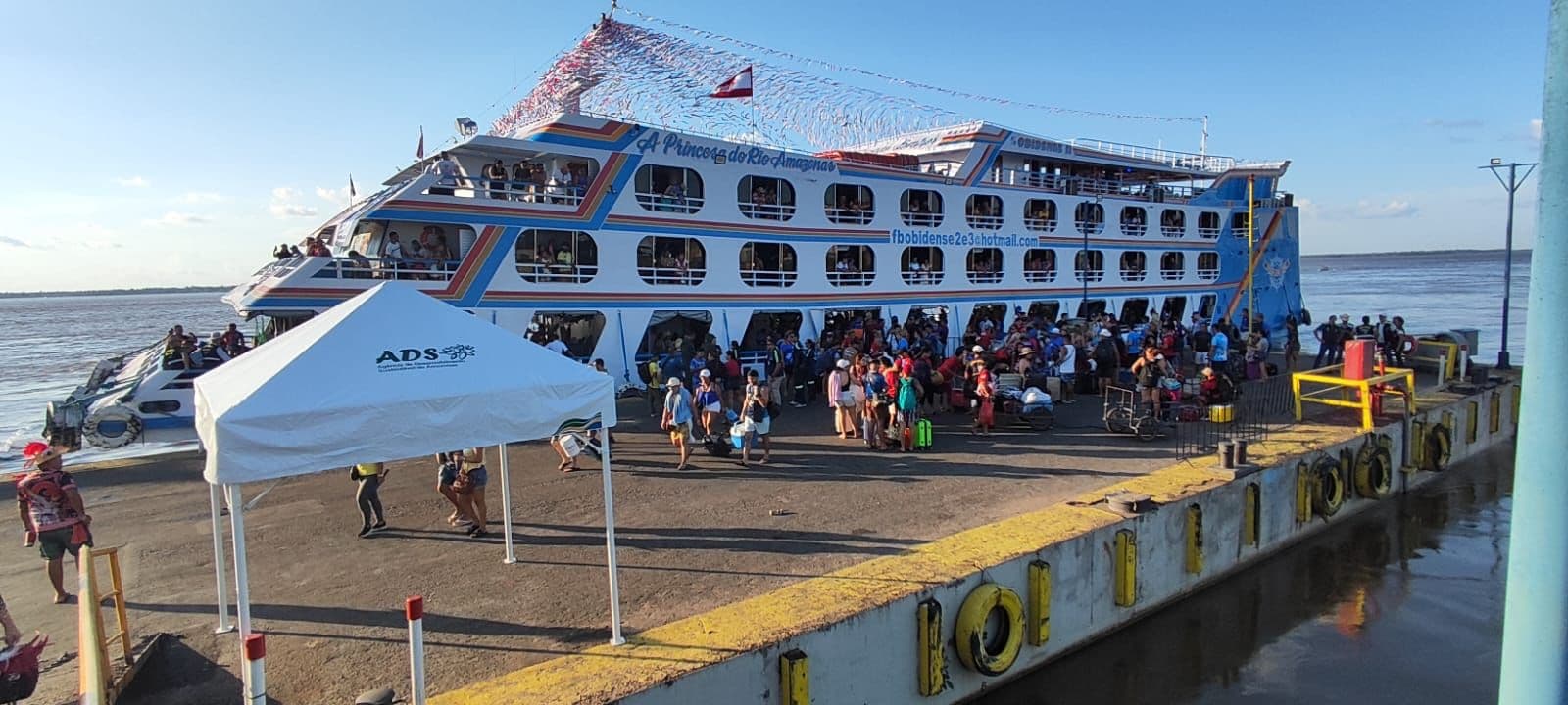 Em dez dias, mais de 21 mil pessoas foram de barco para Parintins
