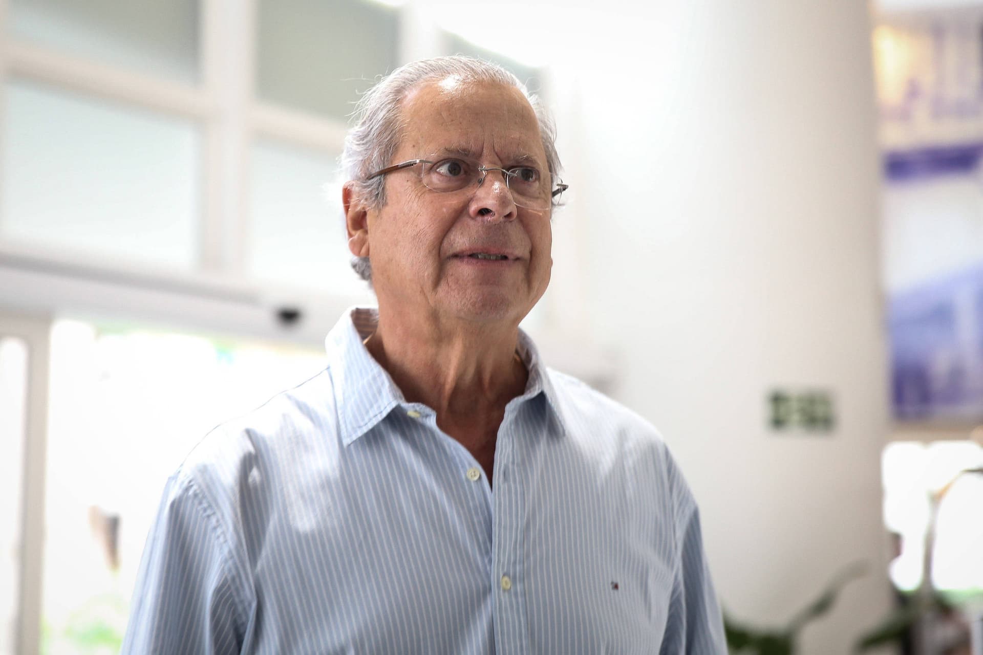 Zé Dirceu faz críticas ao governo, PT e prevê ‘tranco’ da direita