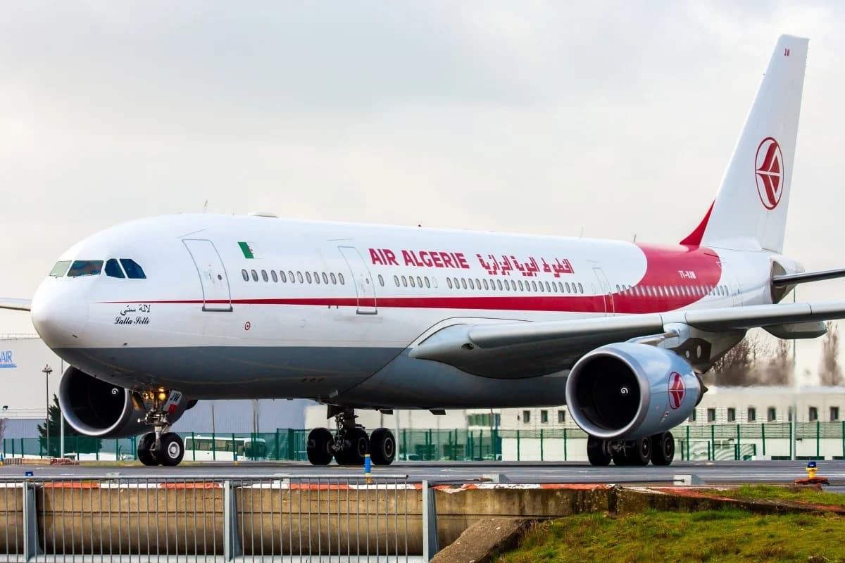 Passageiro clandestino é encontrado com hipotermia no trem de pouso de avião, no aeroporto de Paris