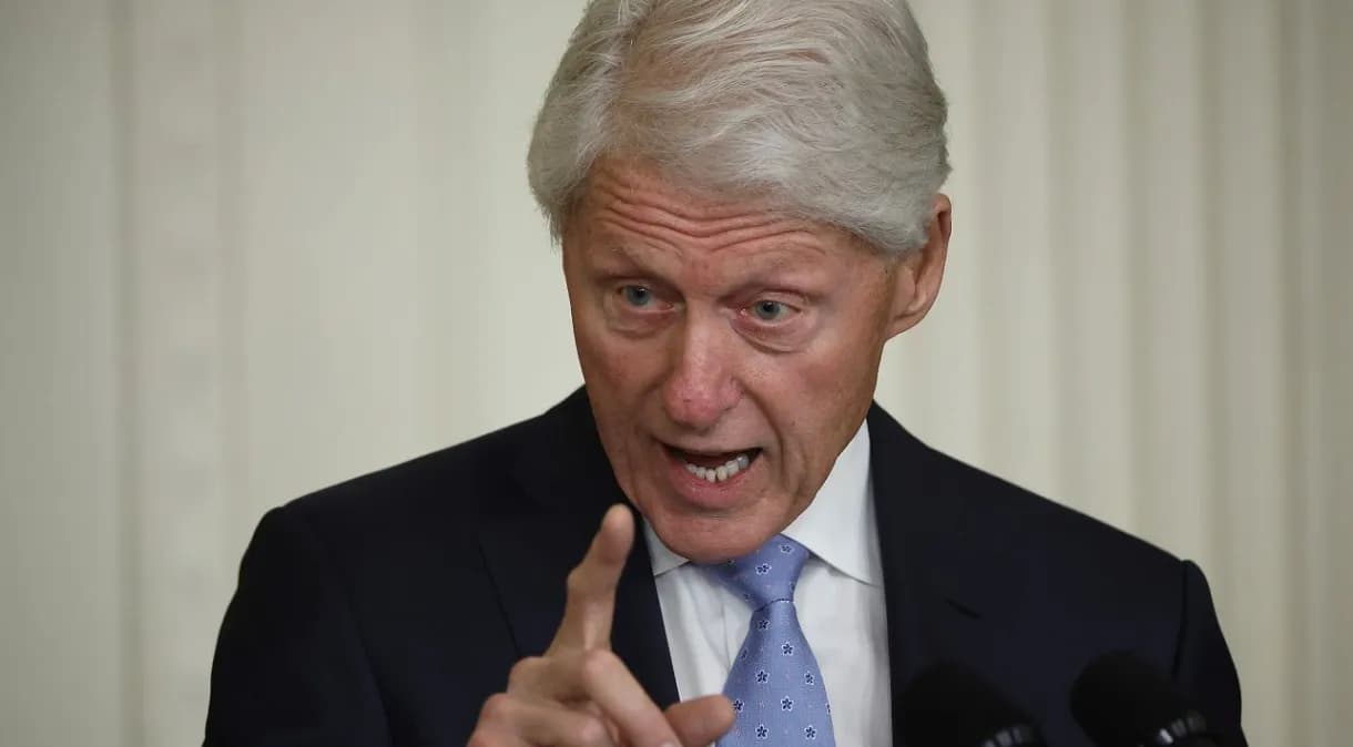 Documentos revelam ligação entre traficante sexual e ex-presidente dos EUA